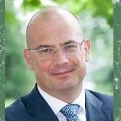 >Sóskuti György