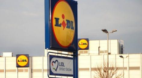 Lidl builds a giant warehouse