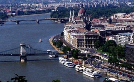 MNB: fenntarthatósági szempontból a magyar gazdaság az uniós középmezőnybe tartozik