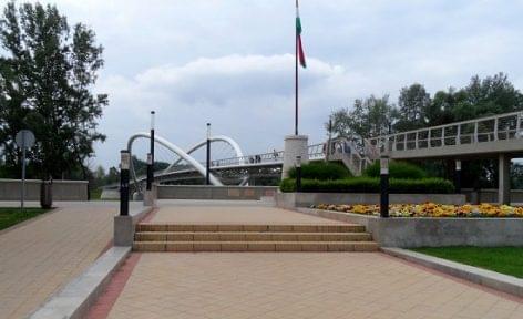 Halászfaluvá változik a szolnoki tér a Tiszai Hal Napján