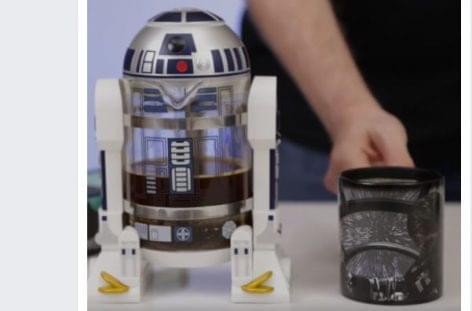 Kávéfőző, ami széppé teszi a Star Wars-rajongók reggeleit – A nap videója