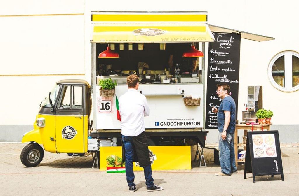 Magazine Food Trucks On Hungarian Roads Trademagazin