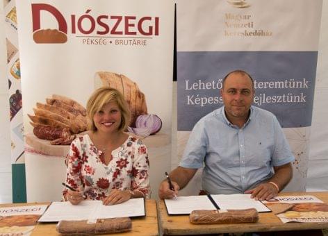 Megállapodást kötött a Diószegi Pékség és a Magyar Nemzeti Kereskedőház