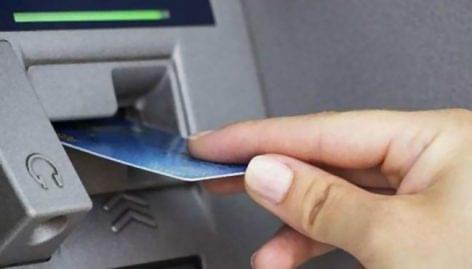 K&H: a banki kapcsolattal rendelkező fiatalok háromnegyede használ valamilyen bankkártyát