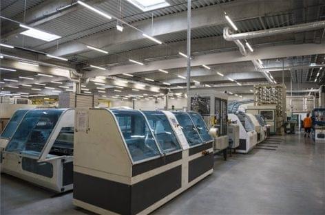 Felavatták az olasz Lucart új papírtermék-gyárát Nyergesújfaluban