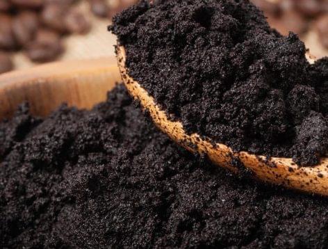 Replacing palm oil with coffee grounds