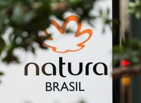 The Natura Brazilian company acquires Avon