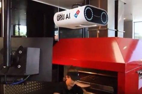 A camera to check pizza-quality – Video of the day
