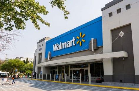 Felemeli minimálbérét a Walmart e-commerce raktáraiban