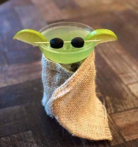 Baby Yoda cocktail – Picture of the day