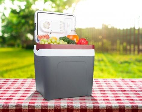 Walmart testing smart cooler grocery delivery