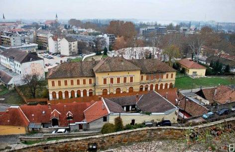 The Bath Hotel in Esztergom can be renewed