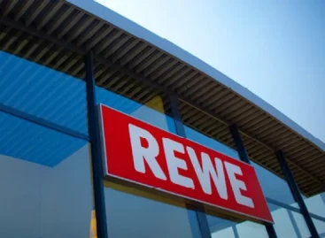 REWE Launches Hybrid Supermarket In Cologne