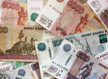 Megvonta Oroszországtól a befektetési ajánlású államadós-besorolást a Moody’s és a Fitch