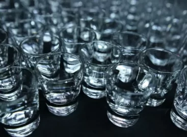 Milyen alkohol marad Oroszországban? Bármilyen, de 20%-kal drágább lesz mind
