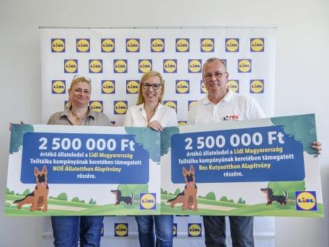Lidl supports shelter pets with ten tons of pet food