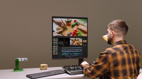 LG’s award-winning, custom-format monitor is already available for pre-order in Hungary
