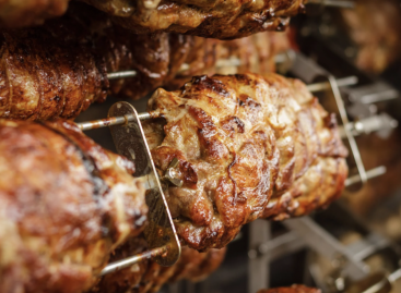 A campaign is launched to promote summer pork consumption