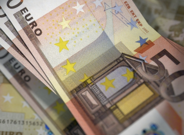 Bérfizetés euróban: milyen esetekben lehetséges?