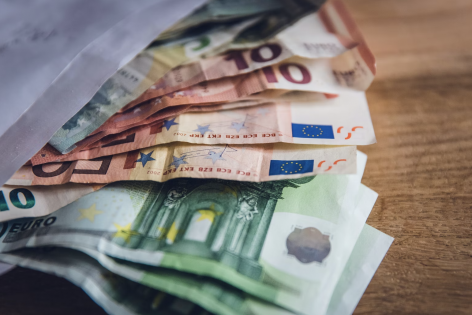 Varga Mihály: a cégek az adót euróban és dollárban is megfizethetik