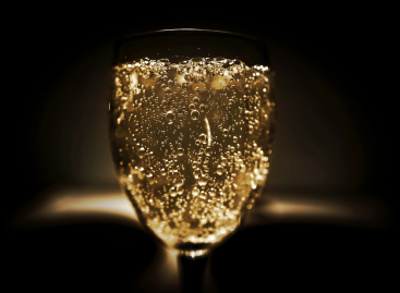 Jó évjáratot ígér a 2022-es szüret a tradicionális pezsgők készítőinek